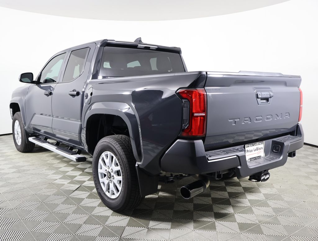 2024 Toyota Tacoma SR photo 4