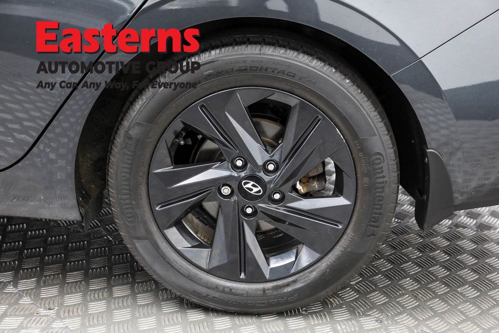 2021 Hyundai Elantra SEL Convenience photo 22