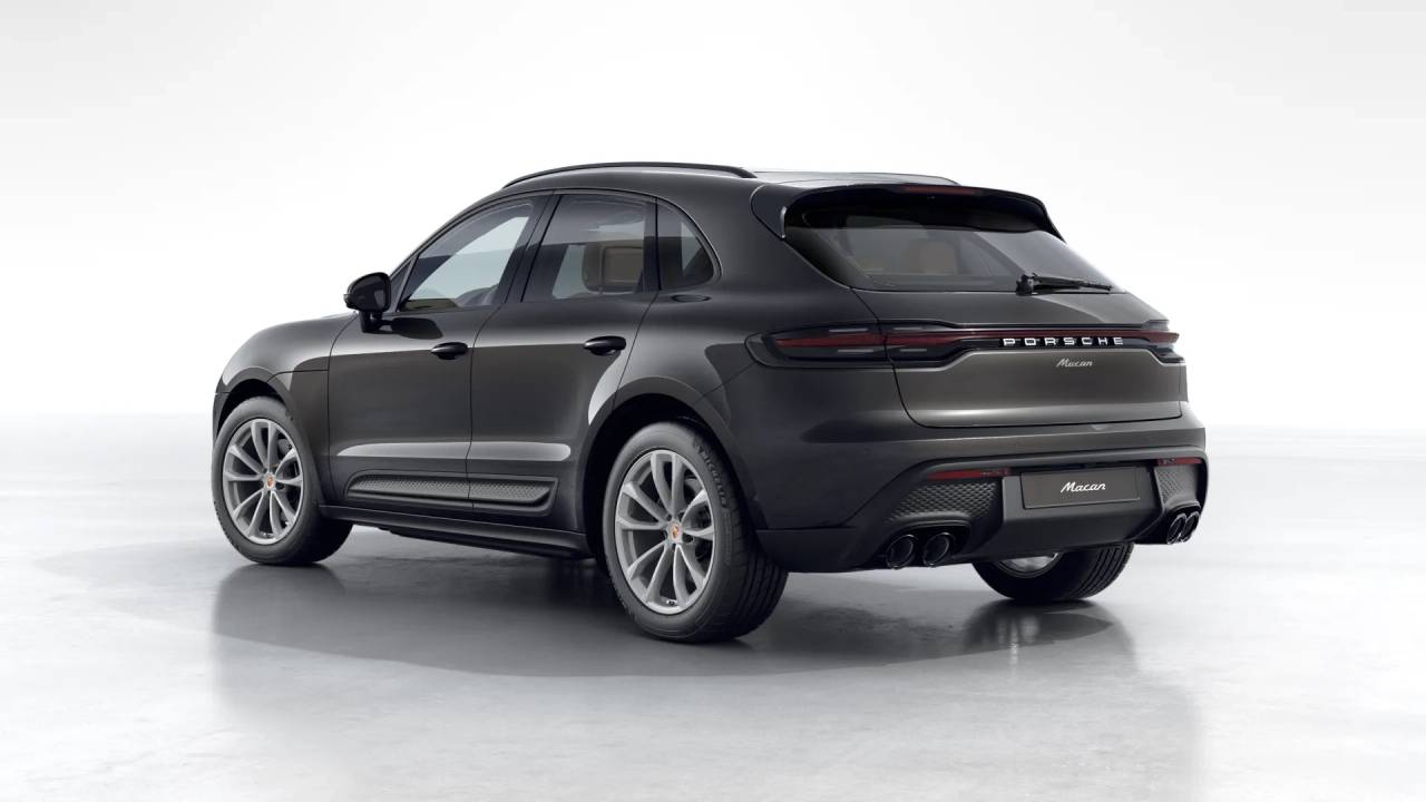 2026 Porsche Macan Base photo 2