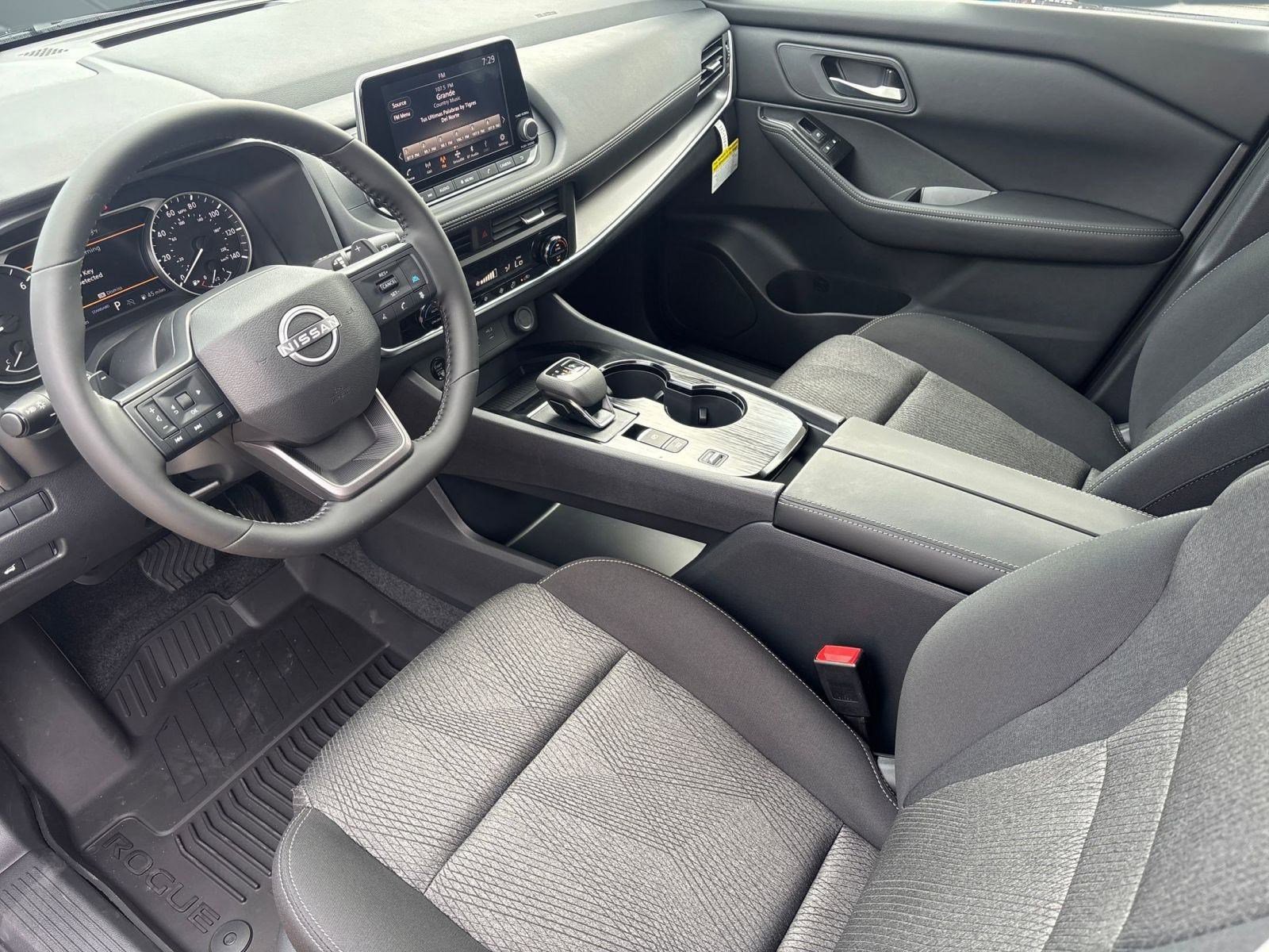 2026 Nissan Rogue SV photo 3