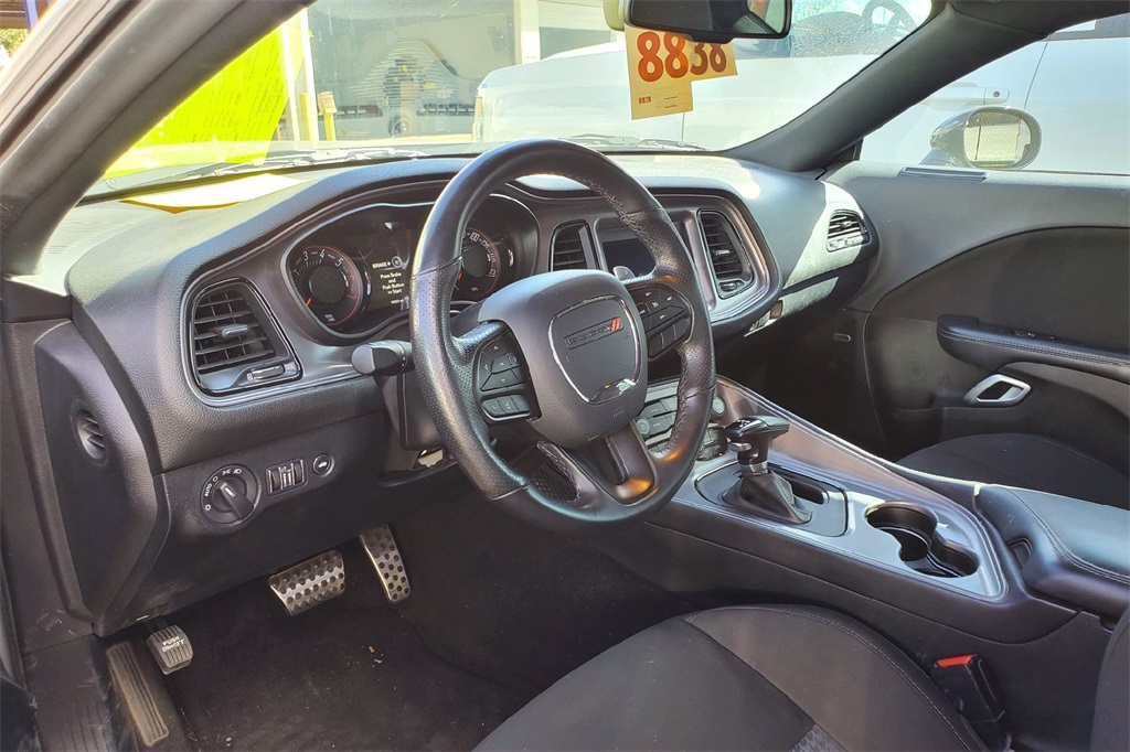 2023 Dodge Challenger R/T photo 9