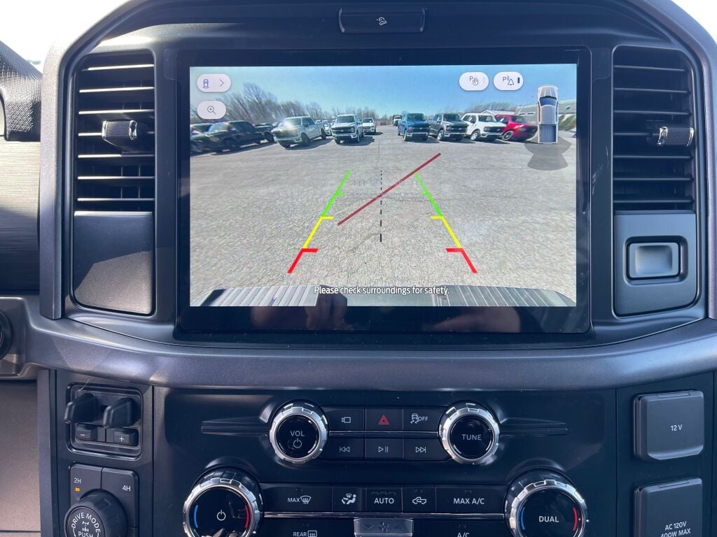 2025 Ford F-150 XLT photo 9