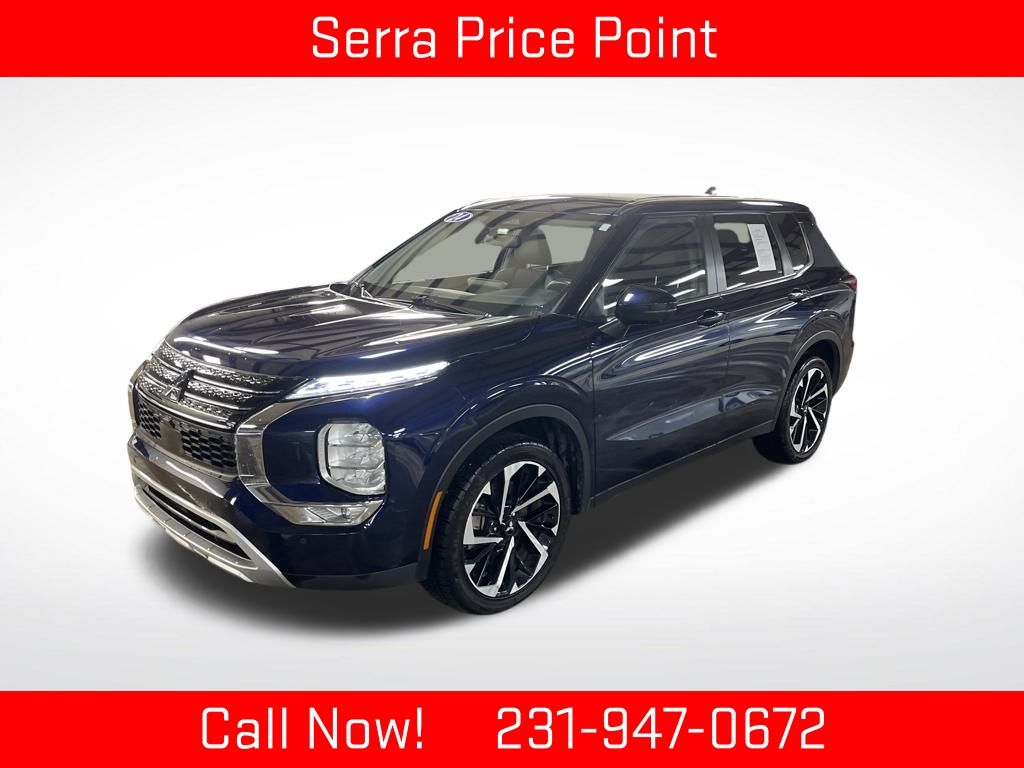 2024 Mitsubishi Outlander SE's photo