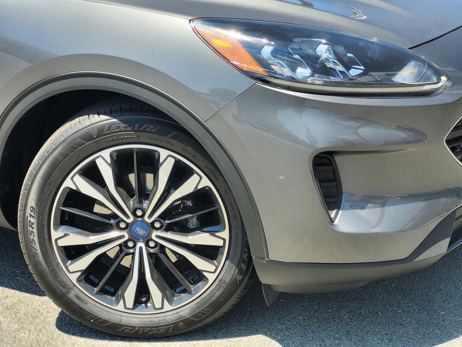 2022 Ford Escape SE photo 9