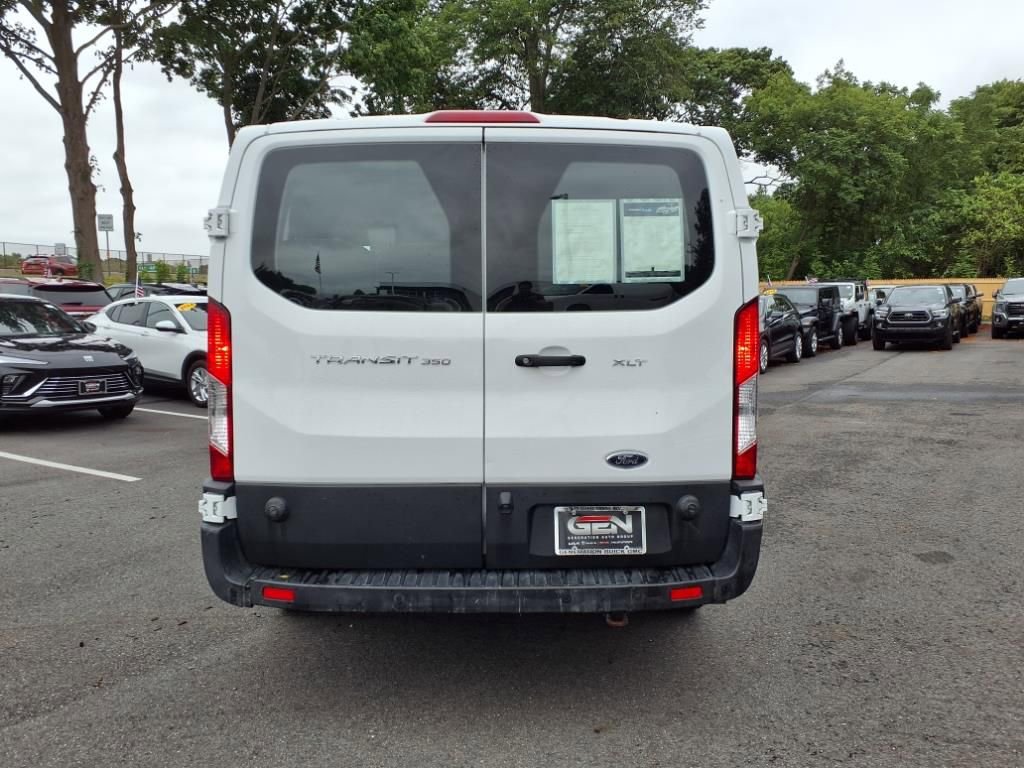 2020 Ford Transit Passenger XLT photo 4