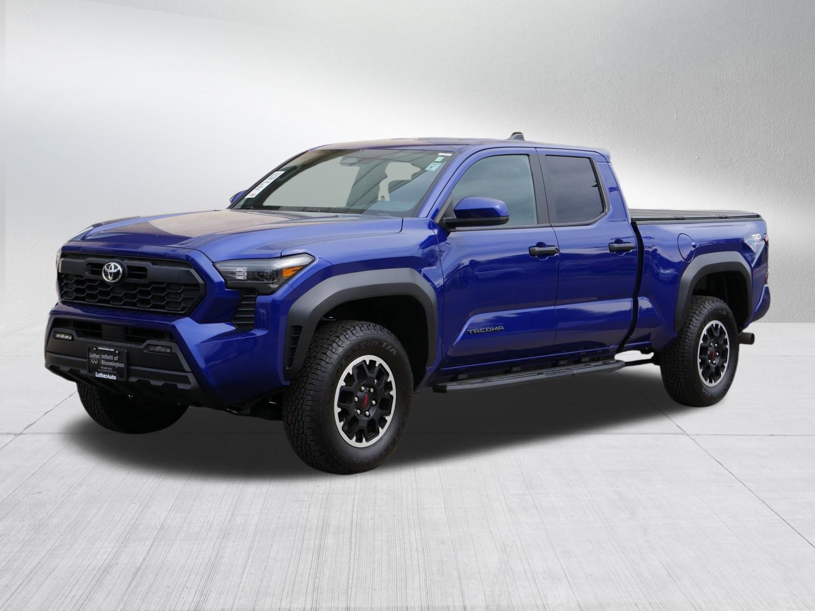 2025 Toyota Tacoma TRD photo 3