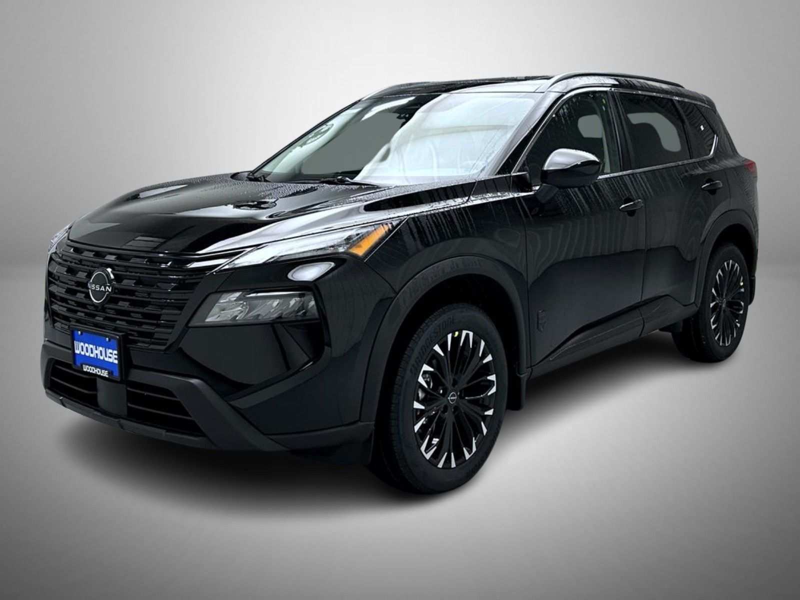 2026 Nissan Rogue Dark Armor's photo
