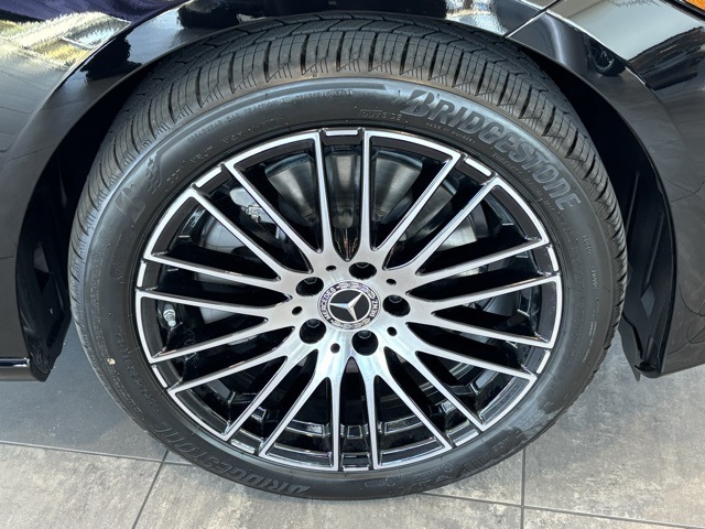 2025 Mercedes Benz C 300 photo 31