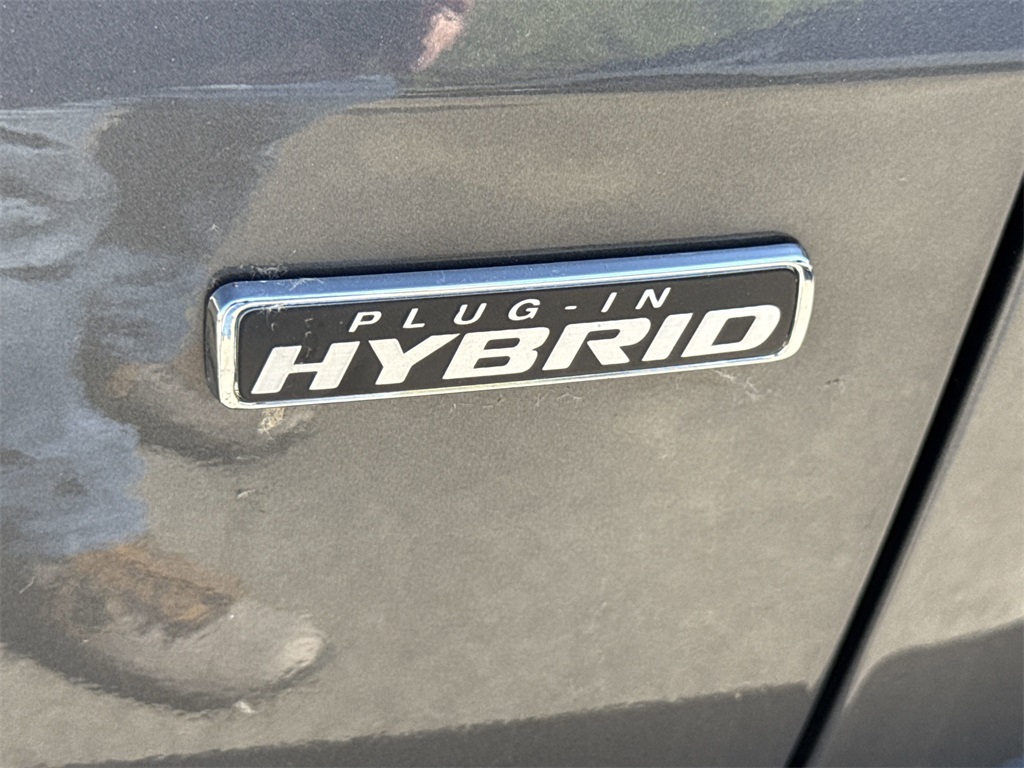 2024 Ford Escape Plug-In Hybrid photo 32