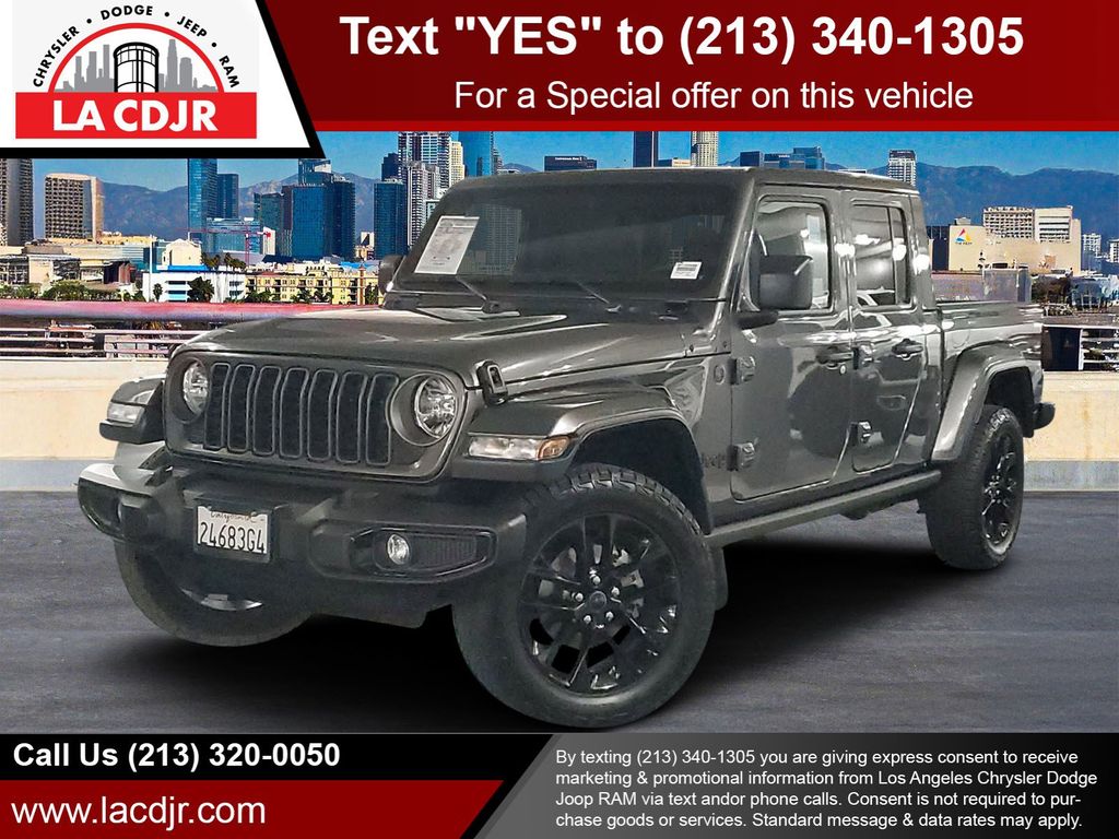 2025 Jeep Gladiator Nighthawk's photo