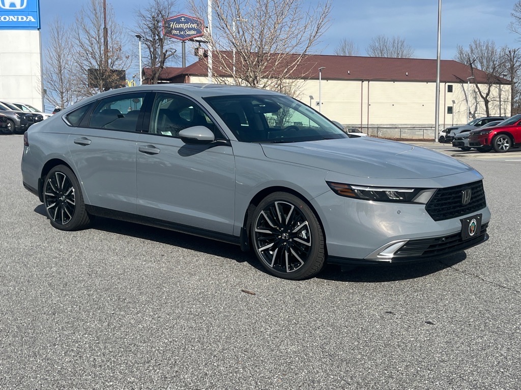 2025 Honda Accord Hybrid Touring's photo