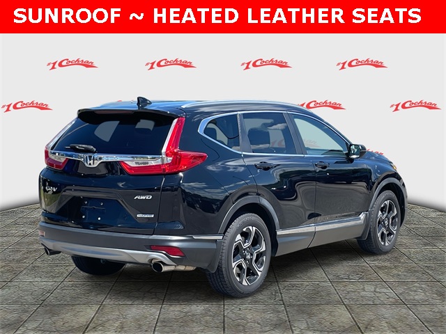2018 Honda CR-V Touring photo 3