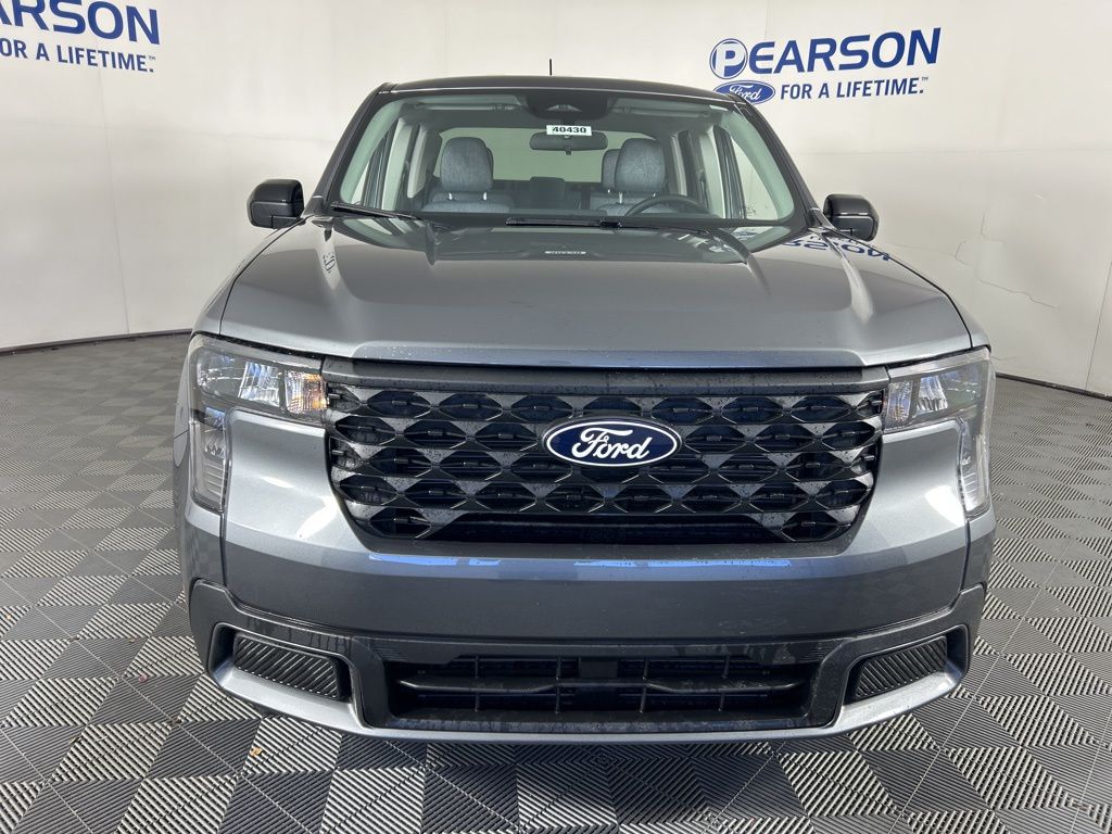 2025 Ford Maverick XLT photo 2