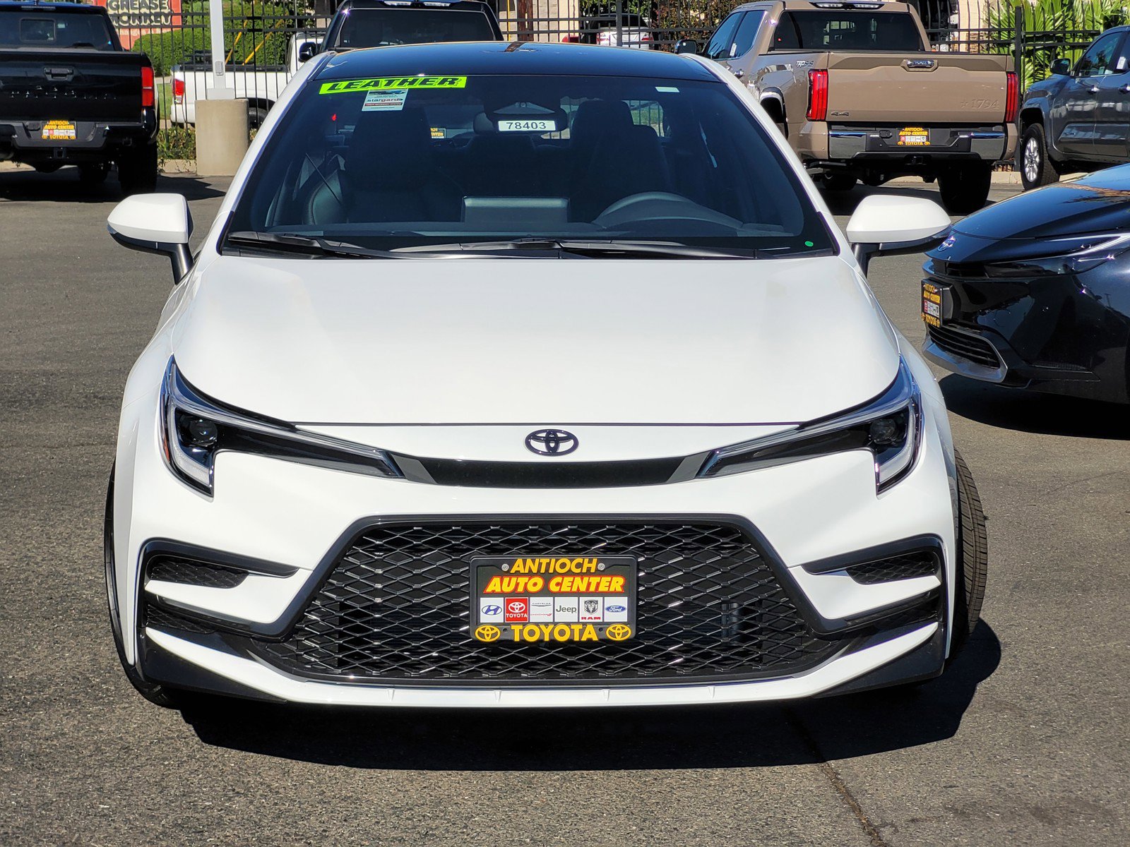 2025 Toyota Corolla SE photo 2
