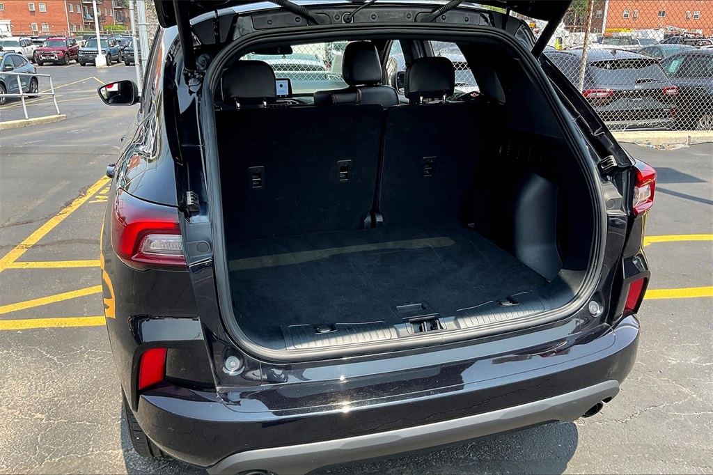 2023 FORD ESCAPE - Image 24