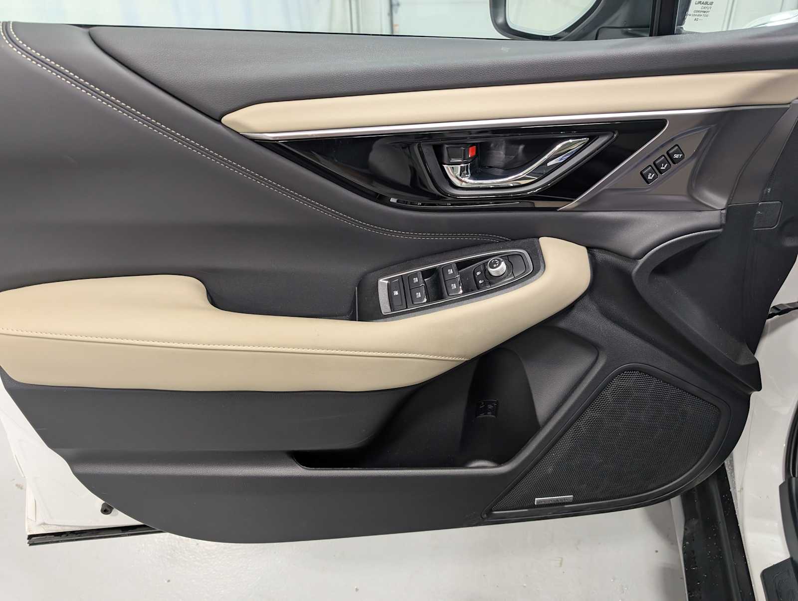 2025 Subaru Outback Limited XT photo 30