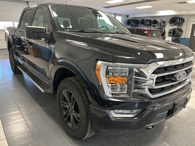2021 Ford F-150 XLT's photo