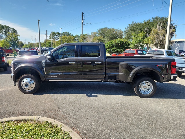2025 Ford F-450 King Ranch photo 4