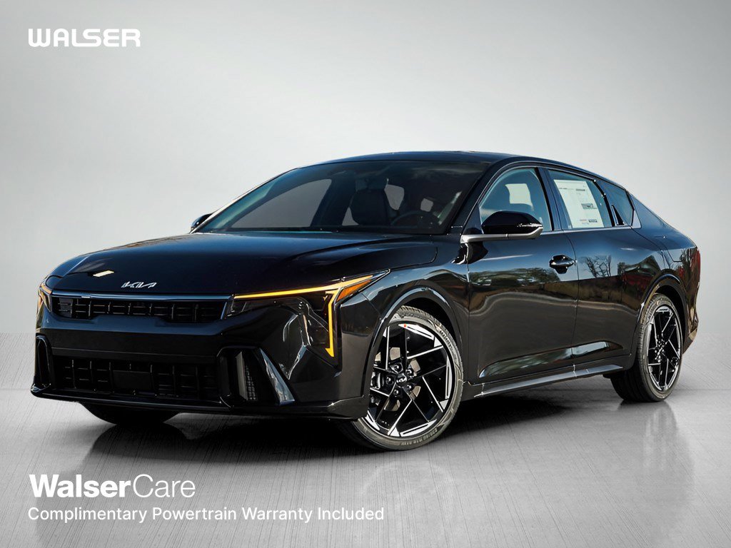 2025 Kia K4 GT-Line's photo