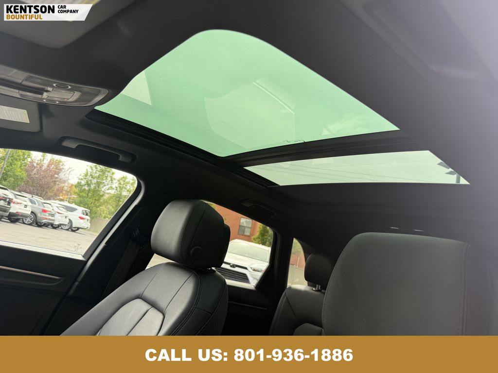 2025 Audi Q3 S line Premium photo 27
