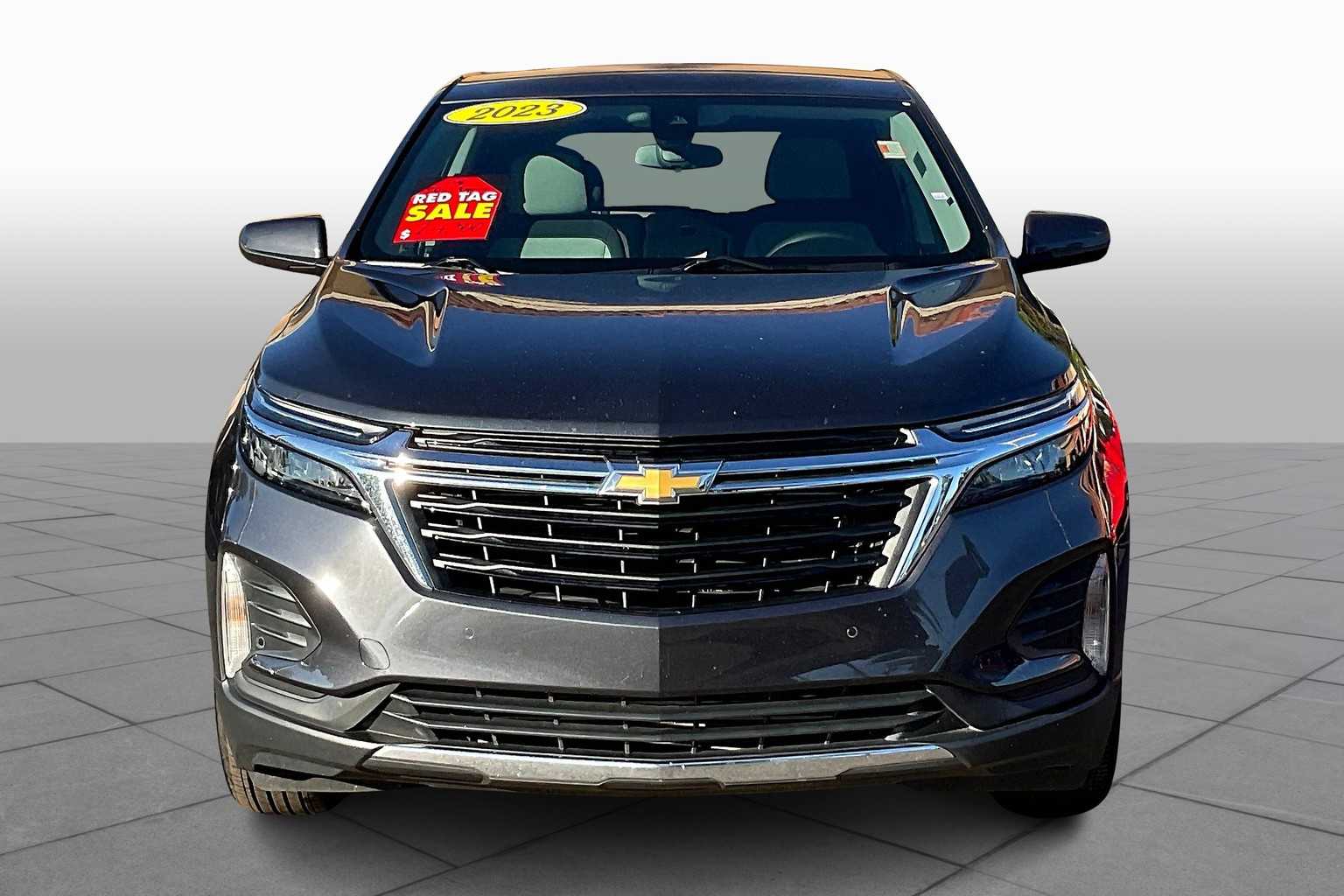 2023 Chevrolet Equinox LT photo 3