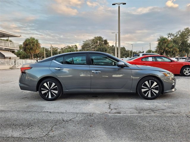 2022 Nissan Altima 2.5 SV photo 4