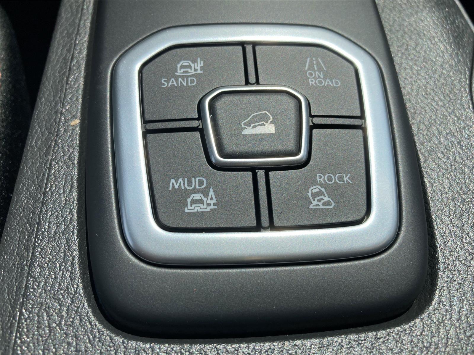 2026 Nissan Frontier Crew Cab PRO-4X photo 14
