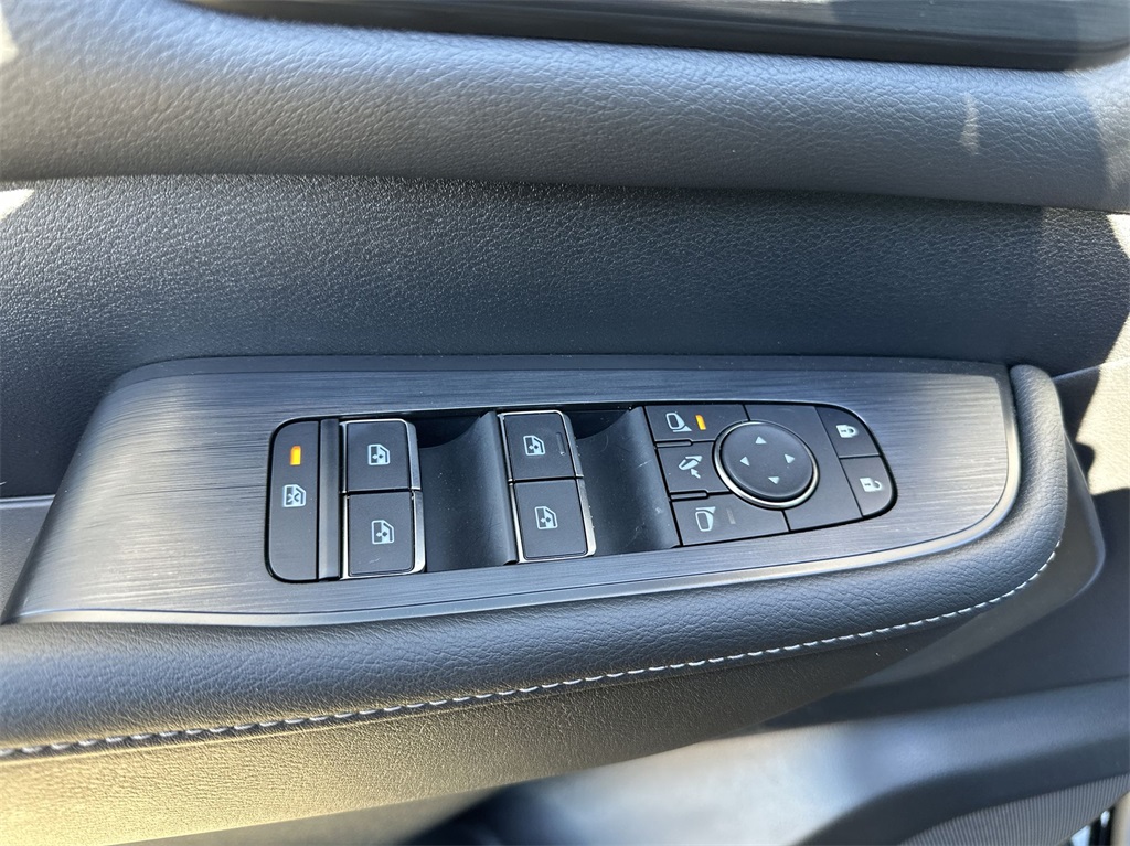 2025 Nissan Armada photo 6