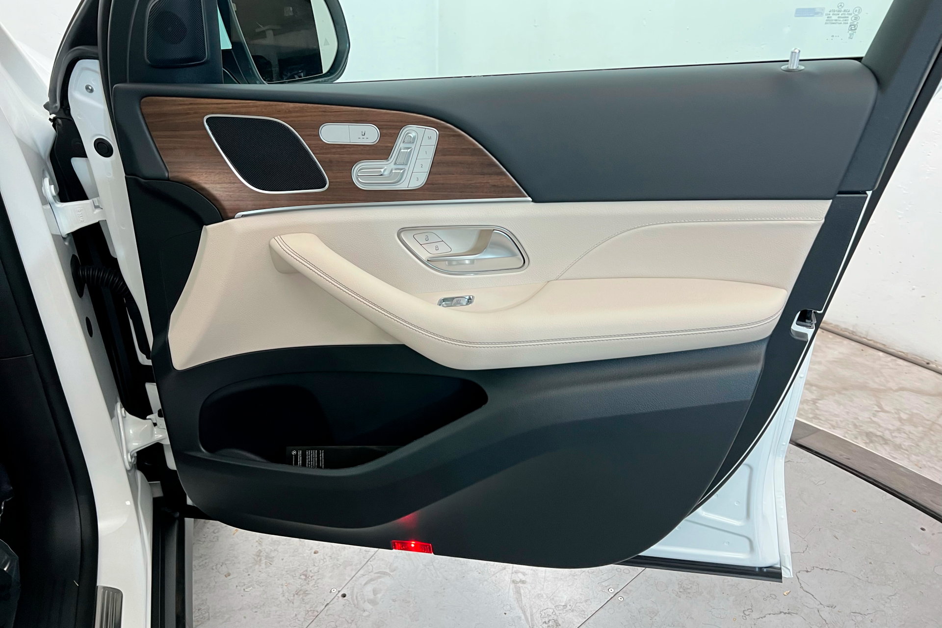 2025 Mercedes Benz GLE 350 4MATIC photo 22