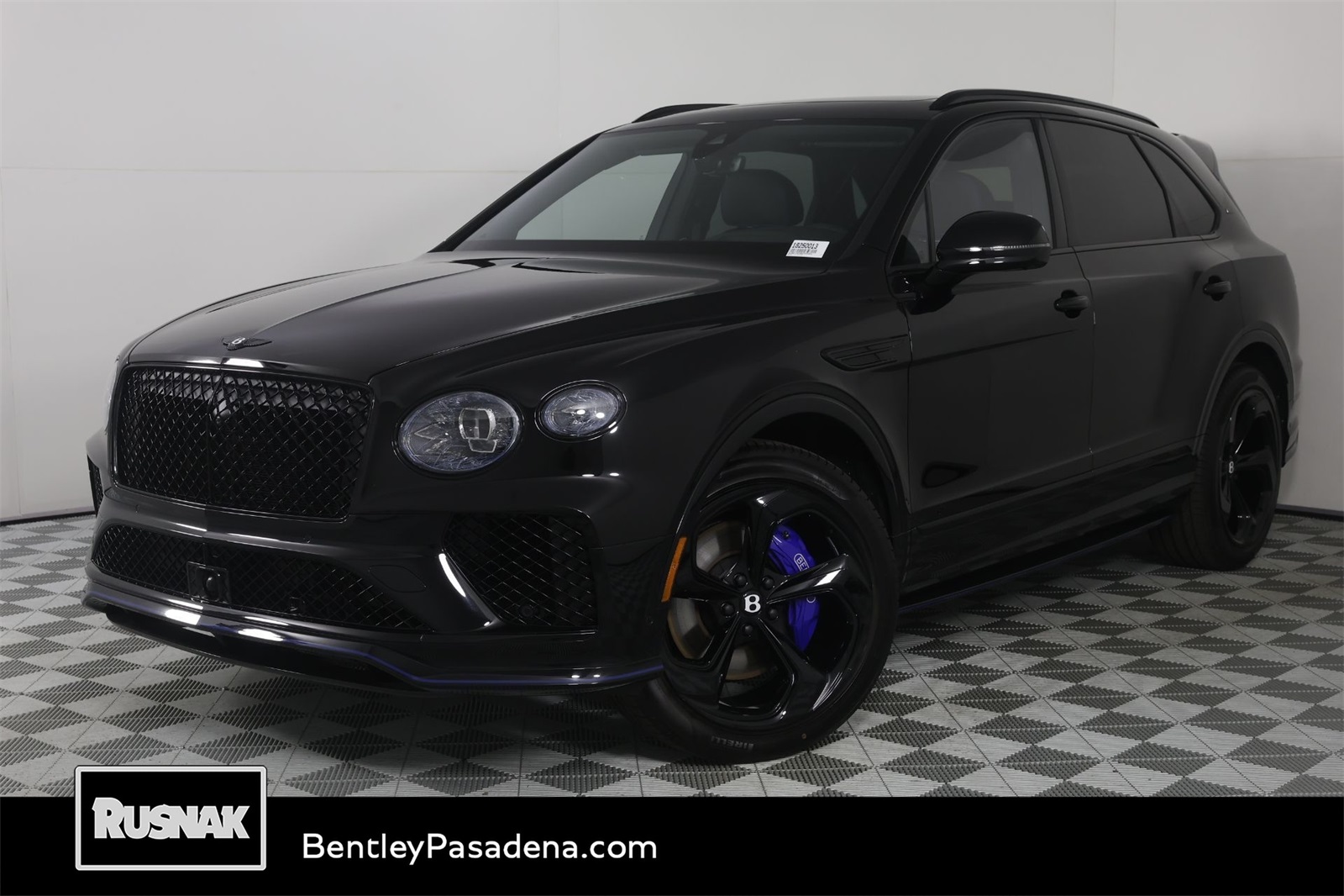 2025 Bentley Bentayga Black Edition's photo