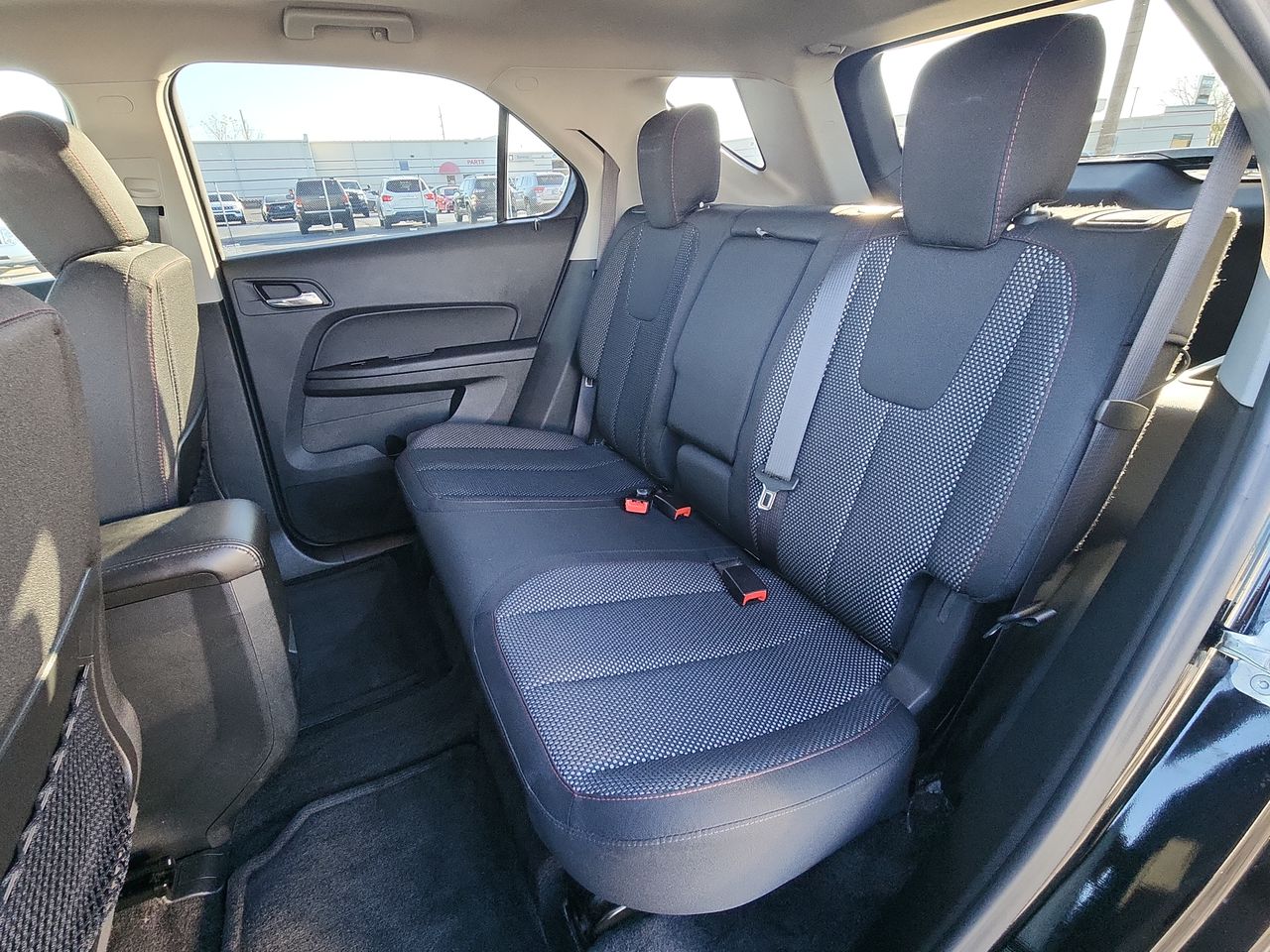 2016 Chevrolet Equinox LT photo 21