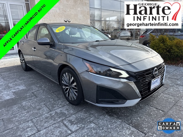 2023 Nissan Altima SV's photo