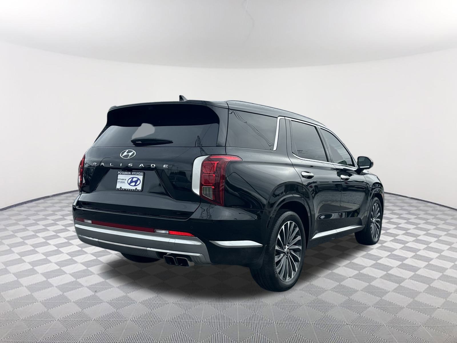 Used 2024 Abyss Black Pearl Hyundai Calligraphy image 6