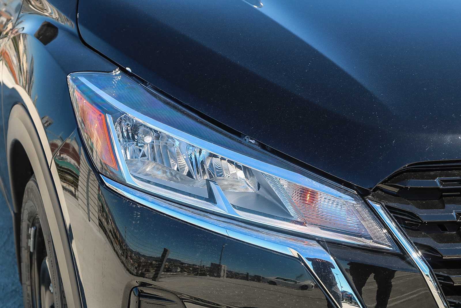 2025 Nissan Kicks Play S photo 4