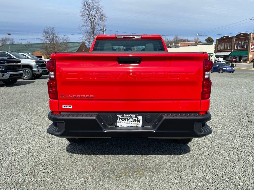 2024 Chevrolet Silverado 1500 photo 3