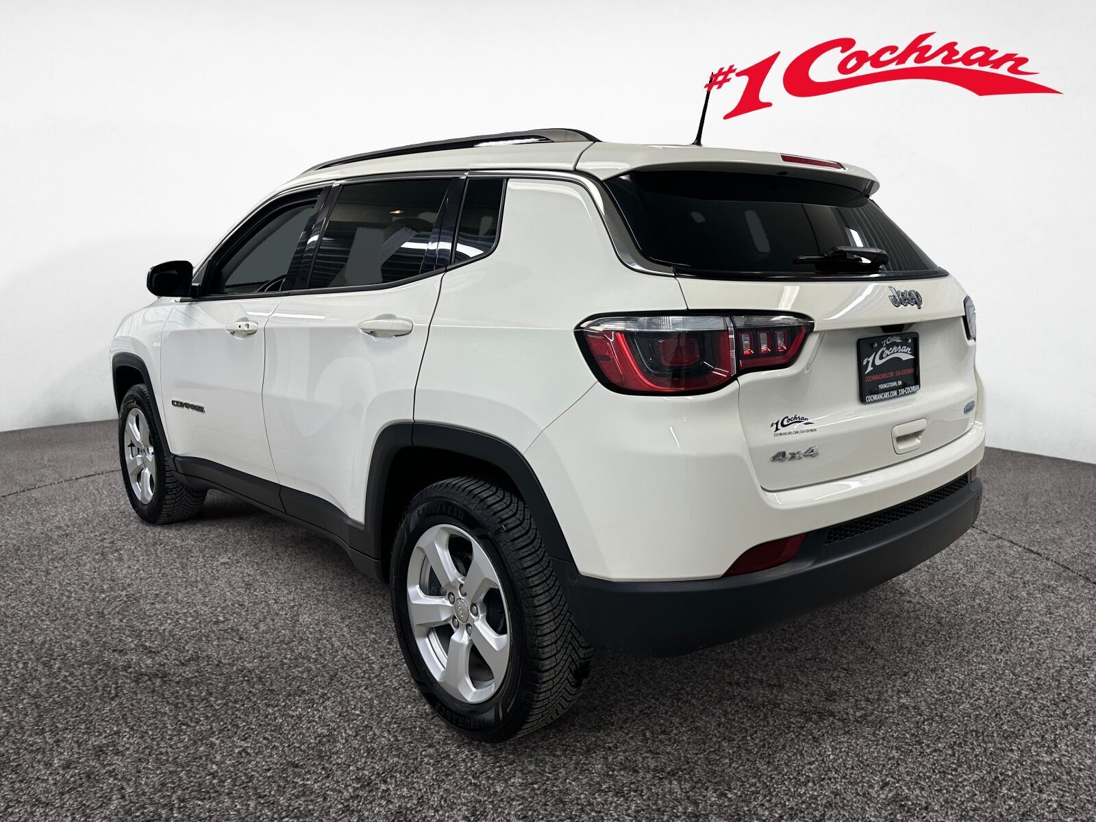 2018 Jeep Compass Latitude photo 2