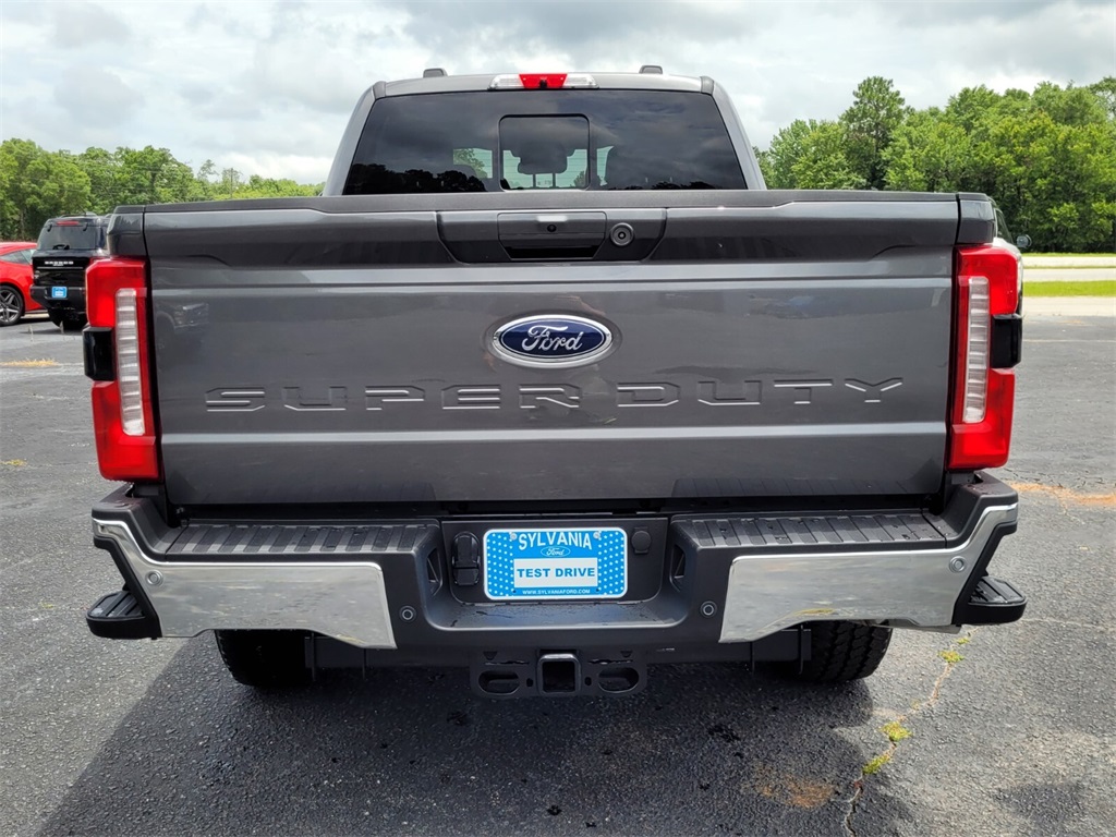 2025 Ford F-250 Lariat photo 9