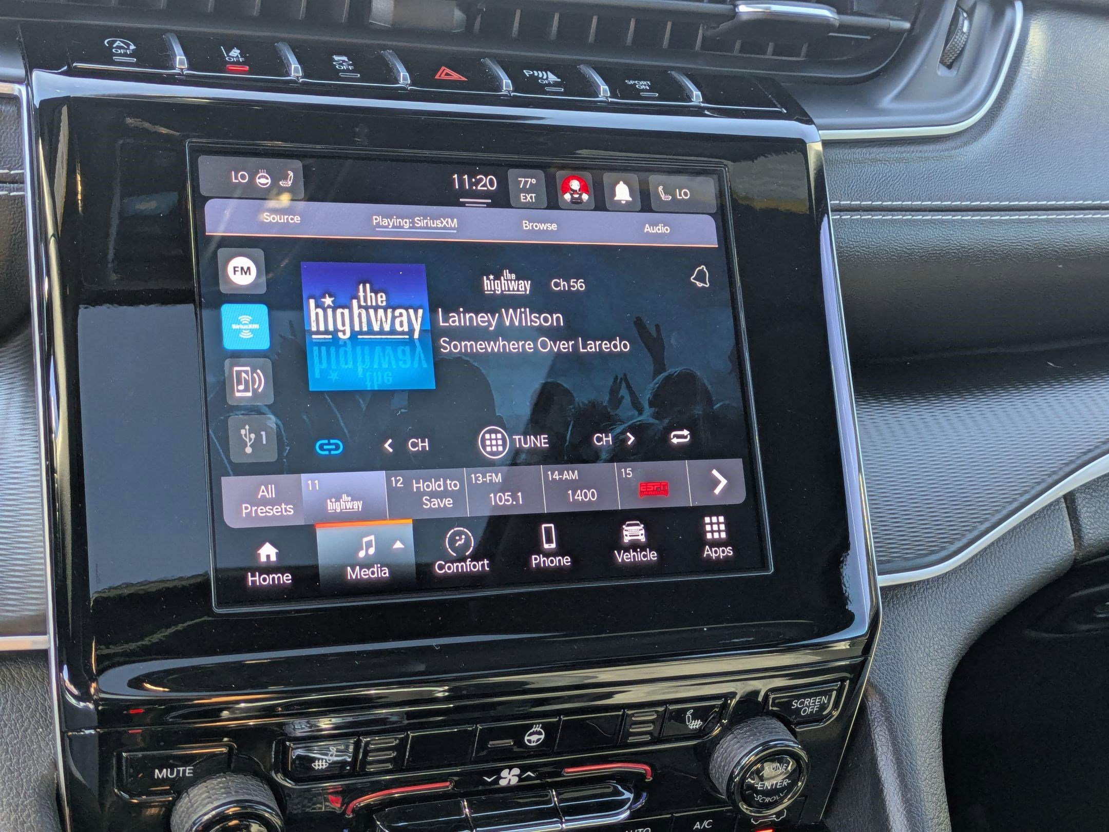 2023 Jeep Grand Cherokee Altitude photo 16