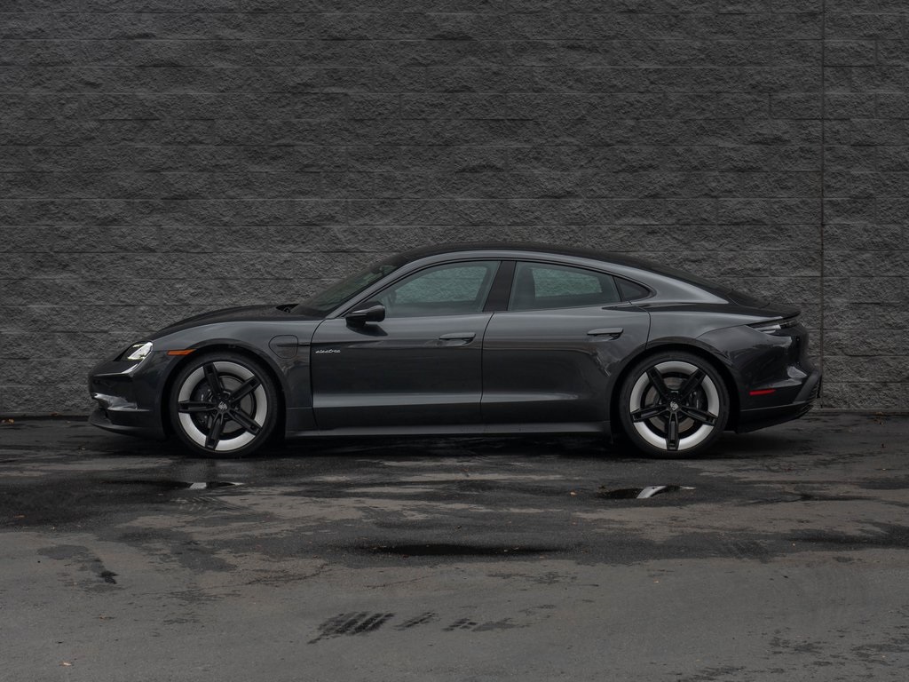 2025 Porsche Taycan photo 5