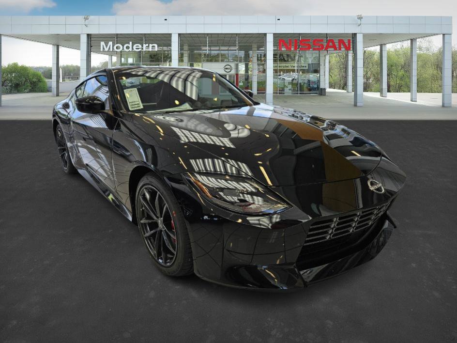 2025 Nissan Z Performance photo 3