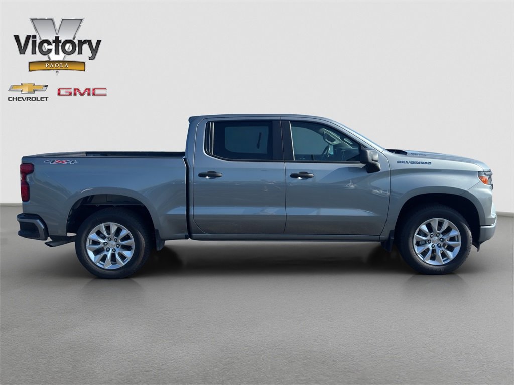 2025 Chevrolet Silverado 1500 Custom photo 7