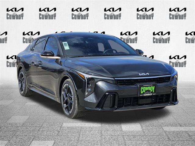 2025 Kia K4 GT-Line's photo