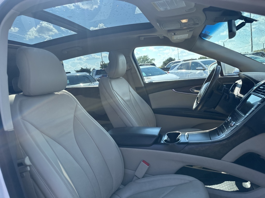 2019 Lincoln Nautilus Reserve photo 23