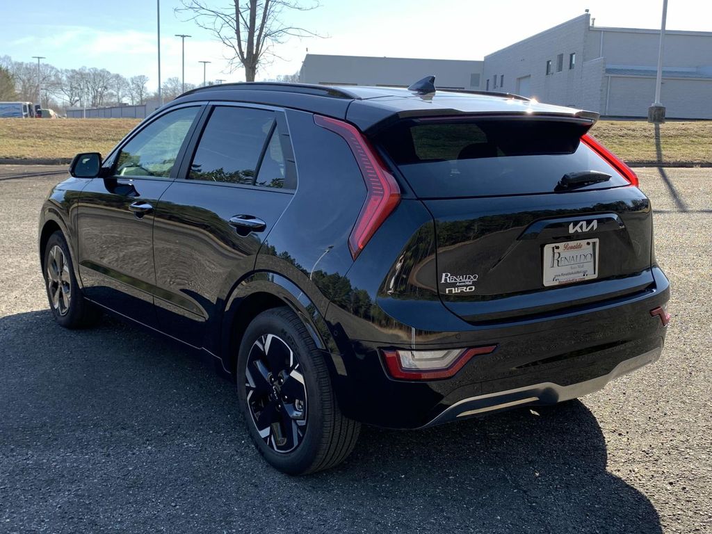 2024 Kia Niro EV Wave photo 3