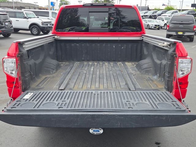 2021 Nissan Titan SV photo 8