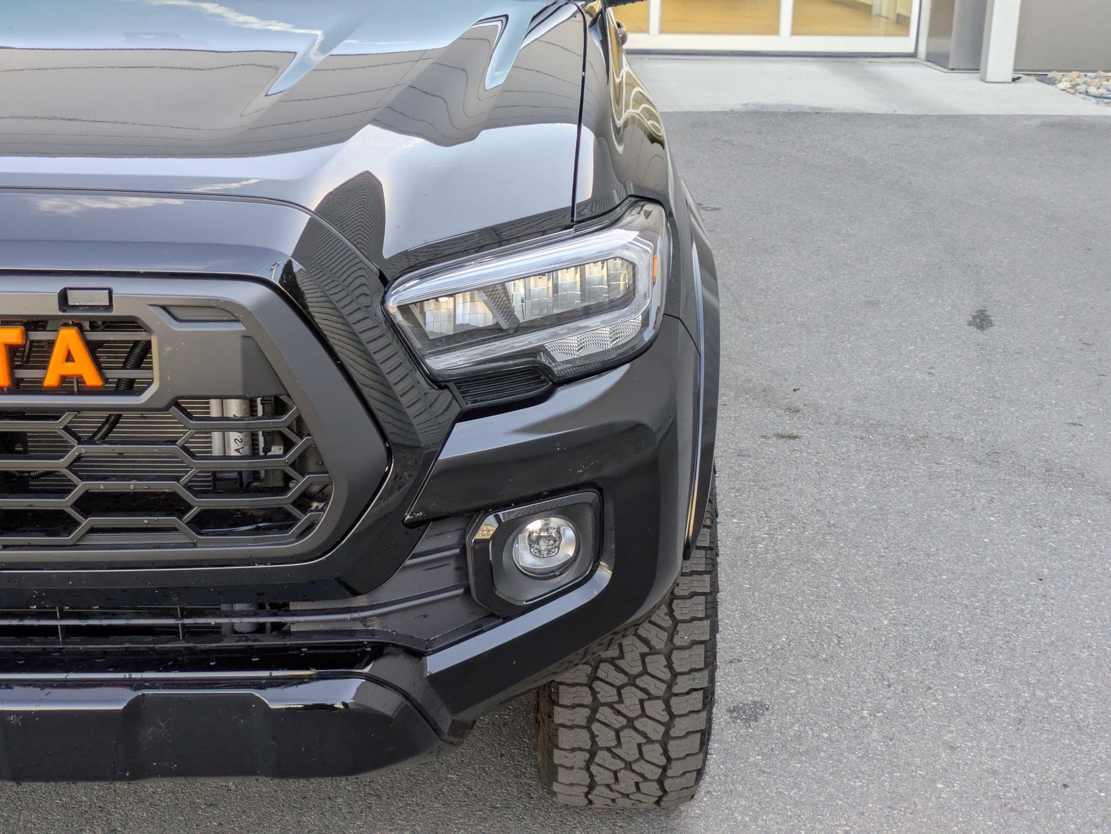 2023 Toyota Tacoma Limited photo 10