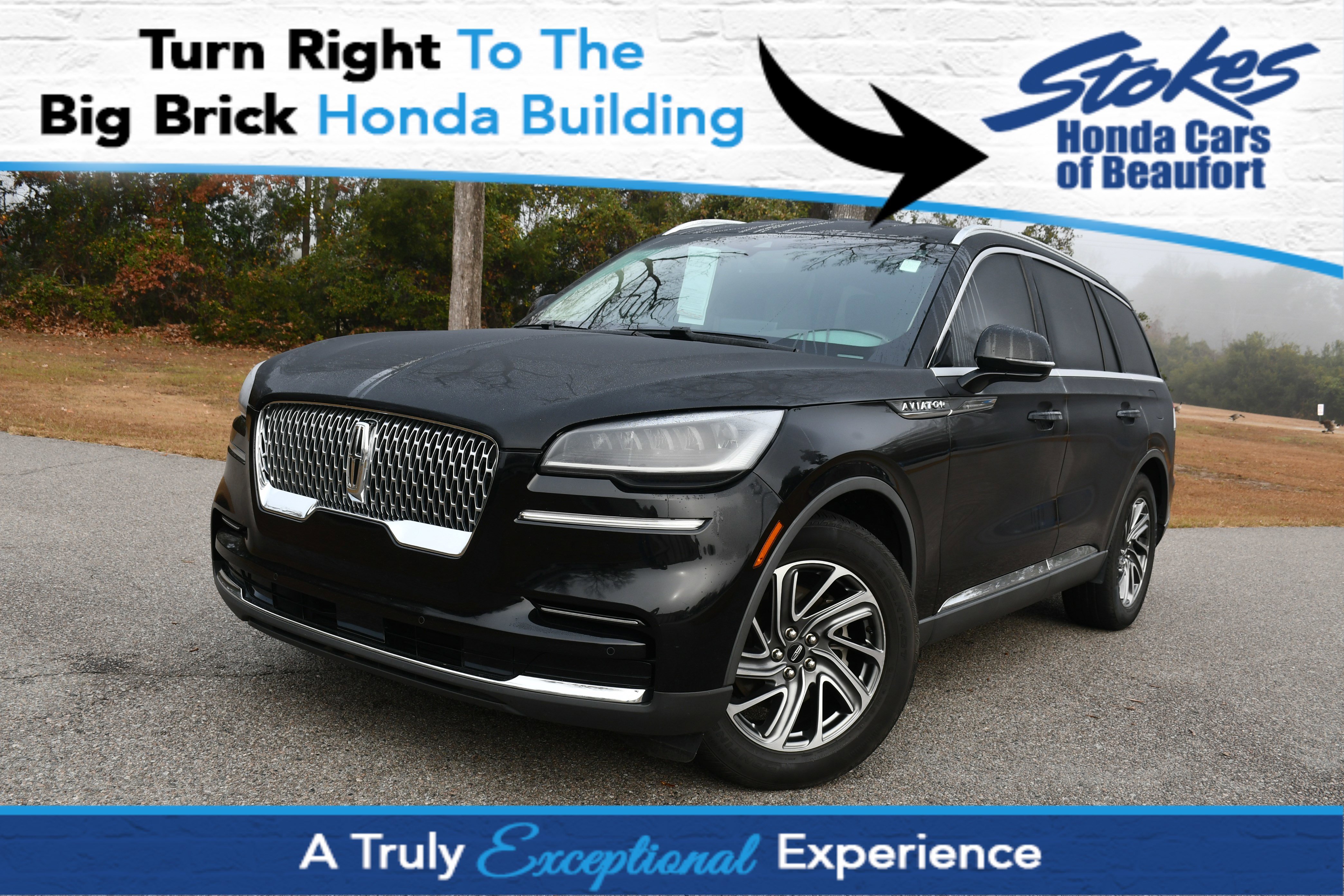 2021 Lincoln Aviator Base's photo