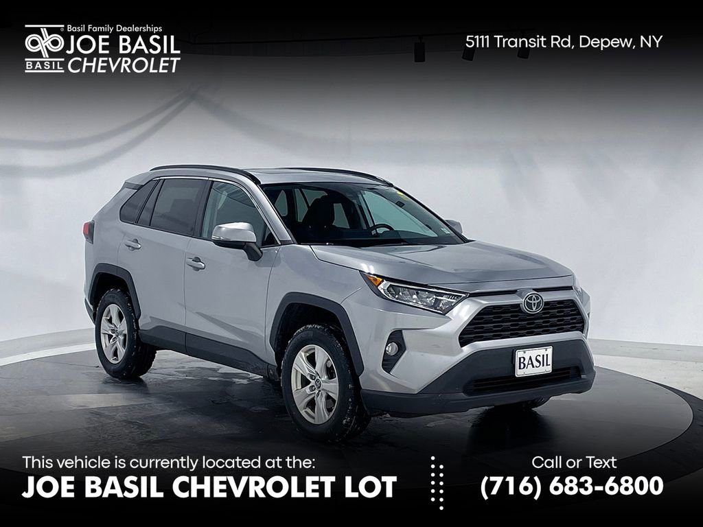 2019 Toyota RAV4 XLE's photo