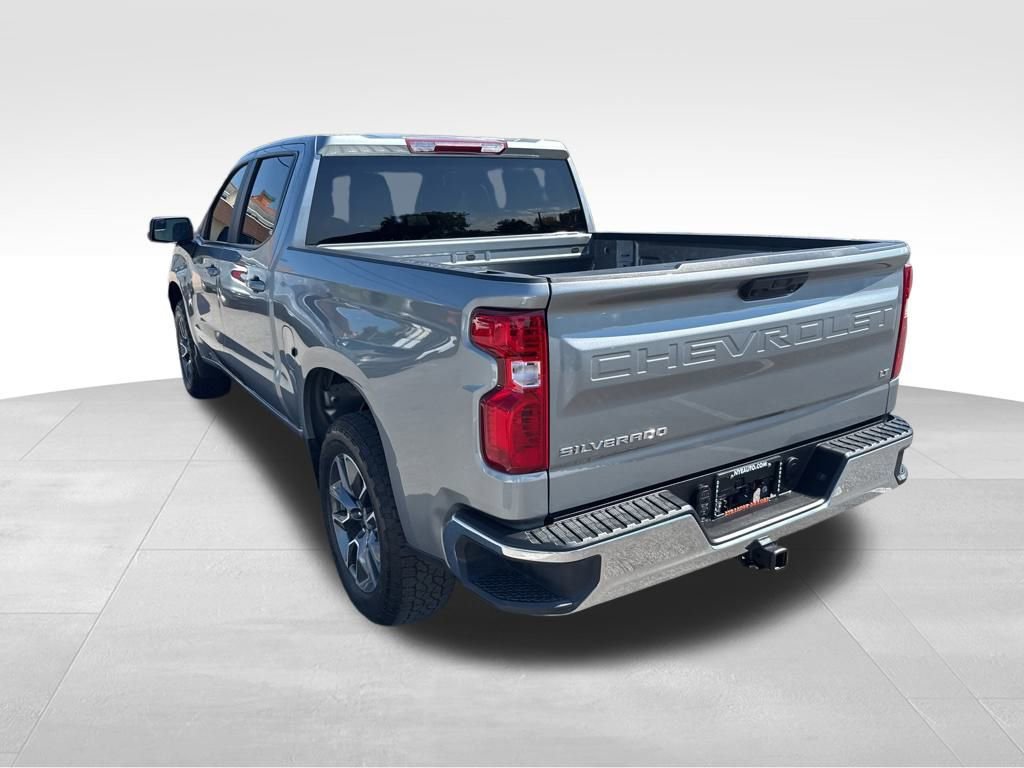 2024 Chevrolet Silverado 1500 LT photo 3