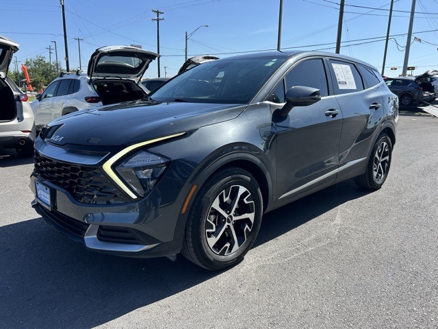 2023 Kia Sportage EX photo 2
